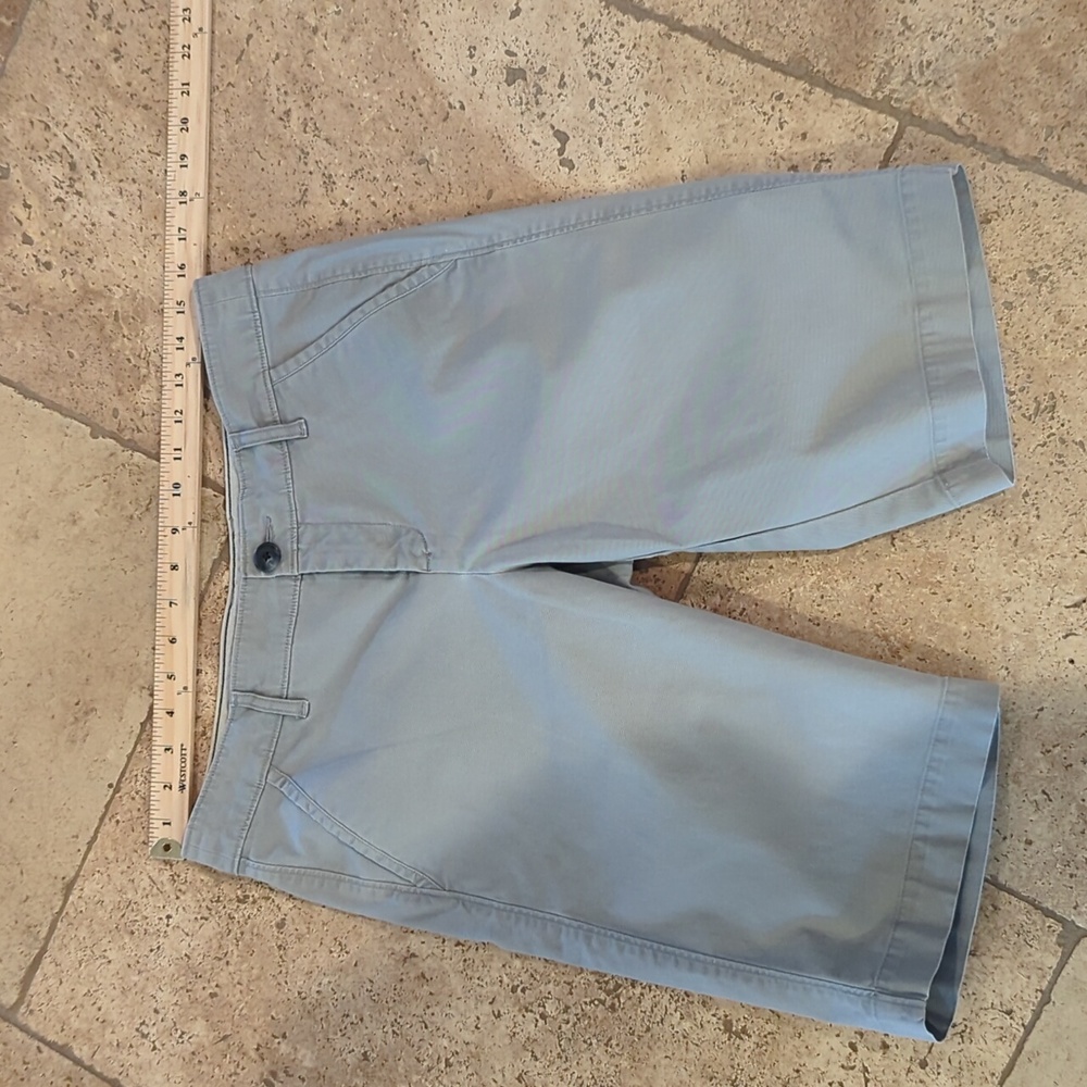 Eddie Bauer Shaw cotton and spandex stretch Bermuda short